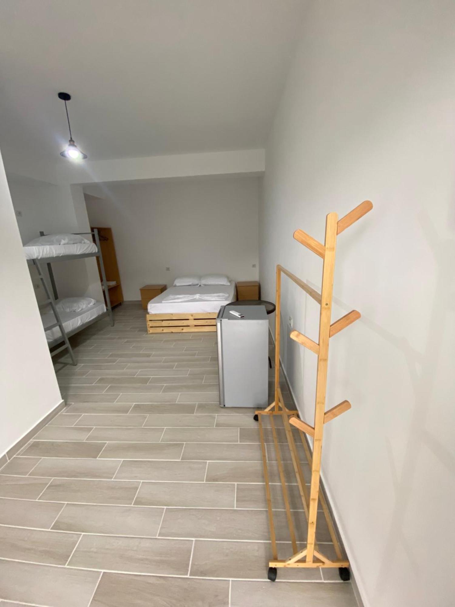 Eleni'S Holiday Rooms ฮีมาเรอ ภายนอก รูปภาพ